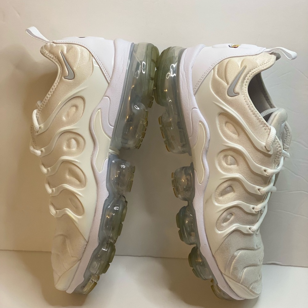 Nike Men's Air VaporMax Plus Shoes
Size 11